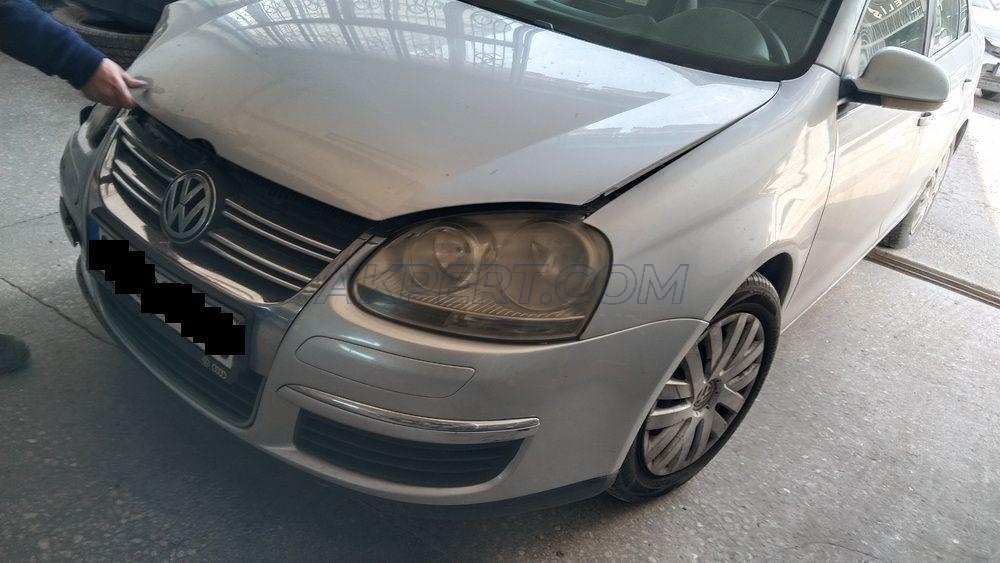 VOLKSWAGEN JETTA 1.6 PRIMELINE (102)