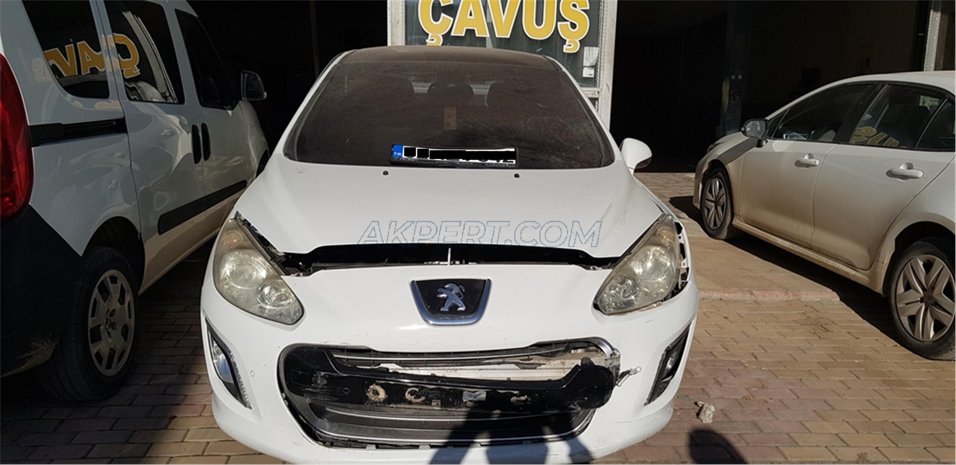 PEUGEOT 308 SPORTIUM 1.6 e-HDI AUTO6R