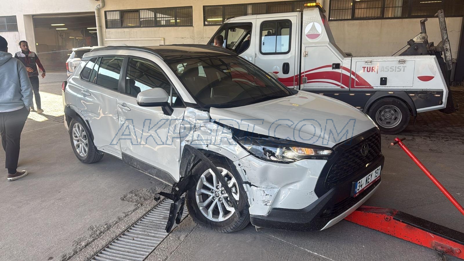 TOYOTA COROLLA CROSS 1.8 HYBRID FLAME X-PACK E-CVT