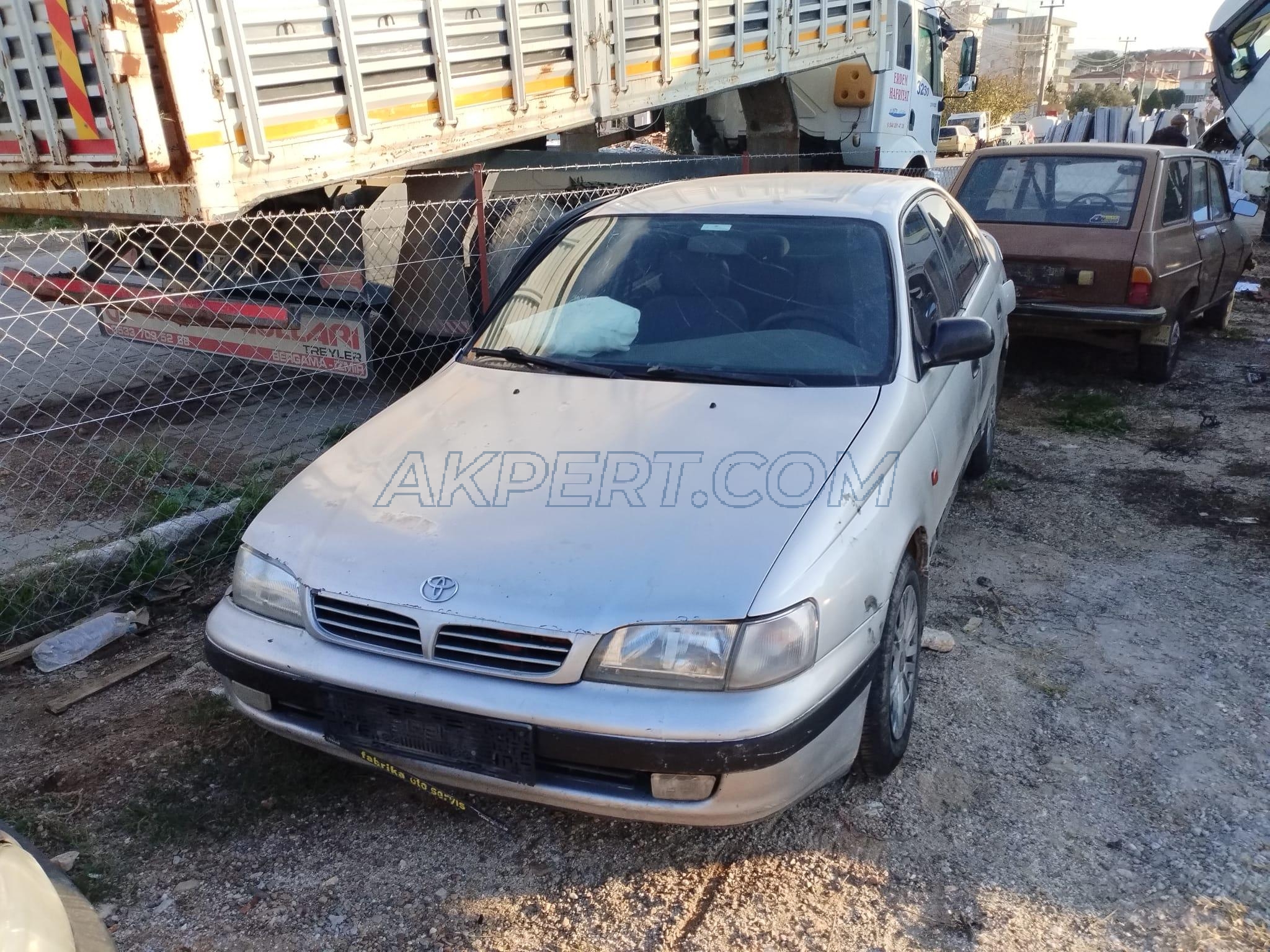 TOYOTA CARINA 2.0 E