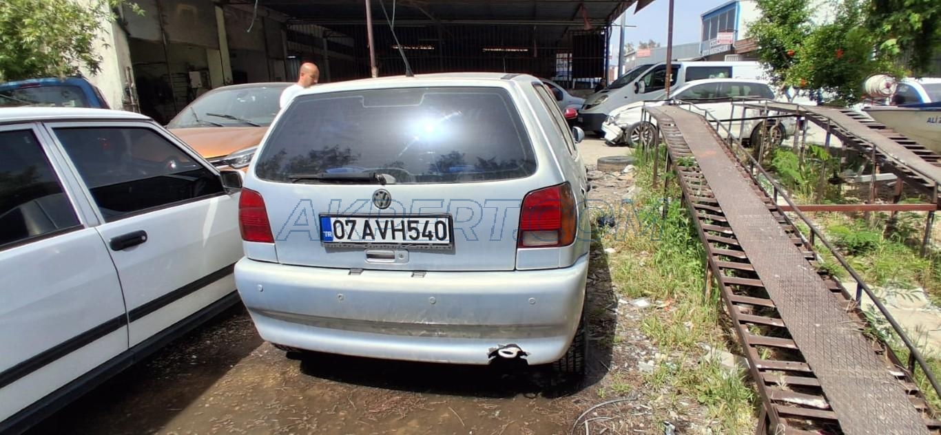 VOLKSWAGEN POLO 1.6 