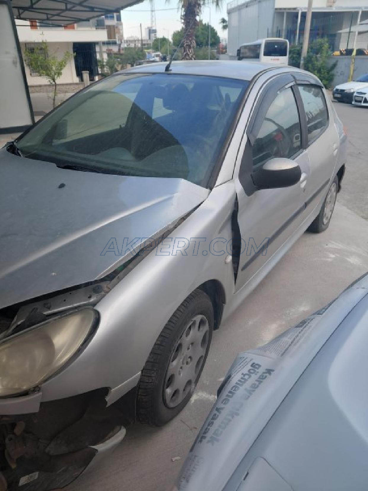 PEUGEOT 206 1.4