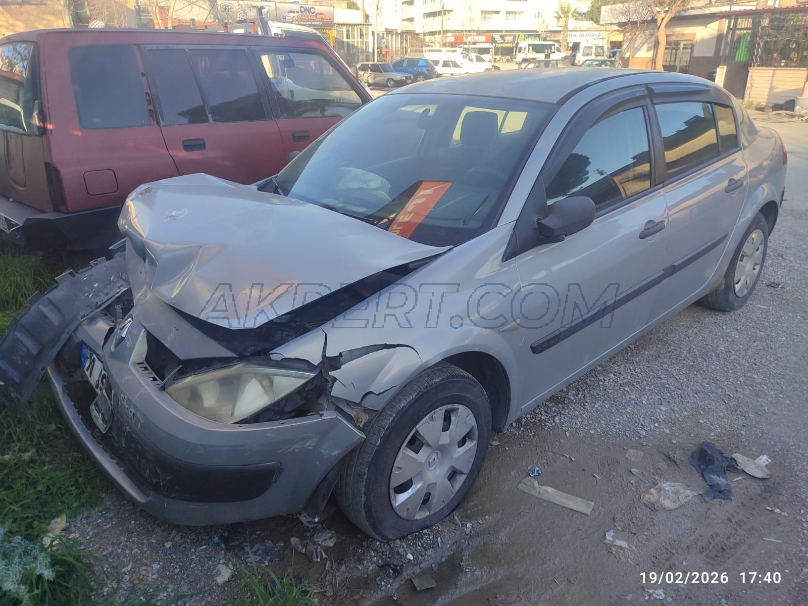 RENAULT MEGANE II SEDAN AUTHENTIQUE 1.4 16V